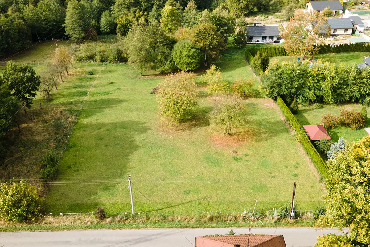 Prodej stavebního pozemku 1000 m²