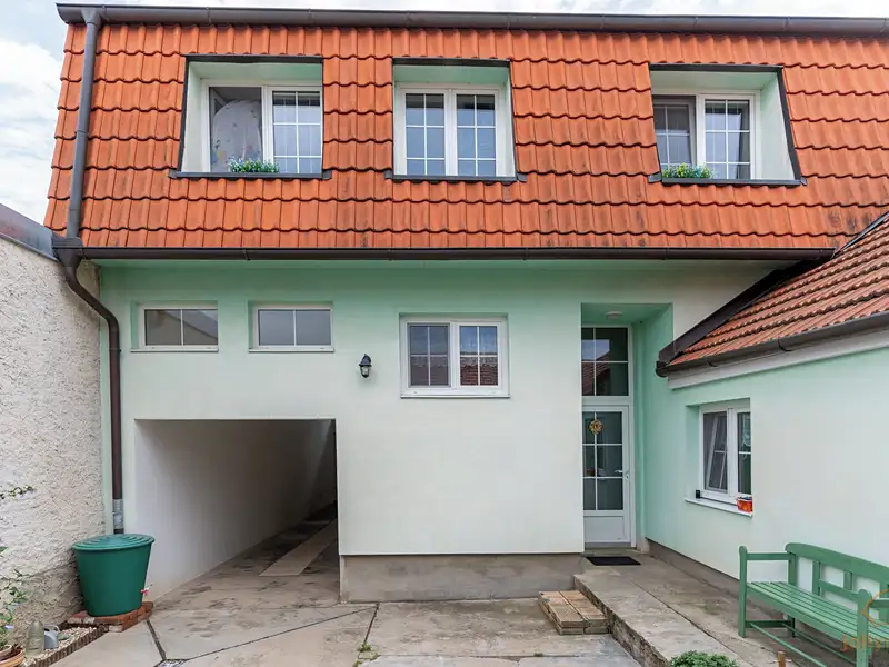 Prodej rodinného domu 246 m², pozemek 271 m², Zbýšov – náhled fotky 2