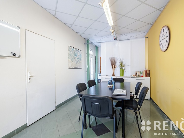 Prodej domu, 265 m² (18 z 39)