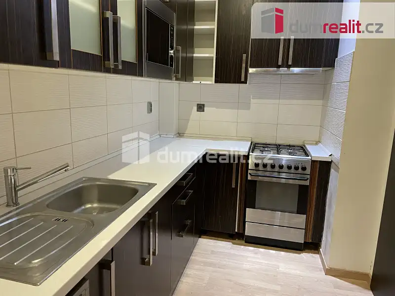 Pronájem bytu 2+1 60 m², Praha – náhled fotky 1