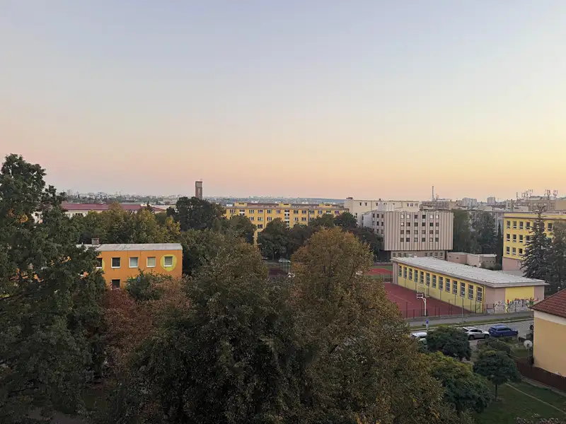 Prodej bytu 1+1 41 m², Praha – náhled fotky 2