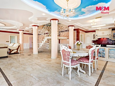 Prodej domu, 393 m² (2 z 30)