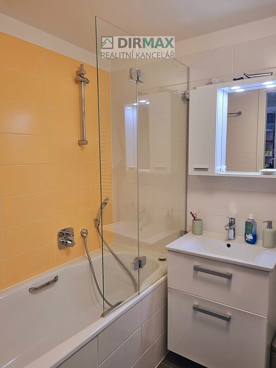 Pronájem bytu 2+kk 52 m² – fotografie 2