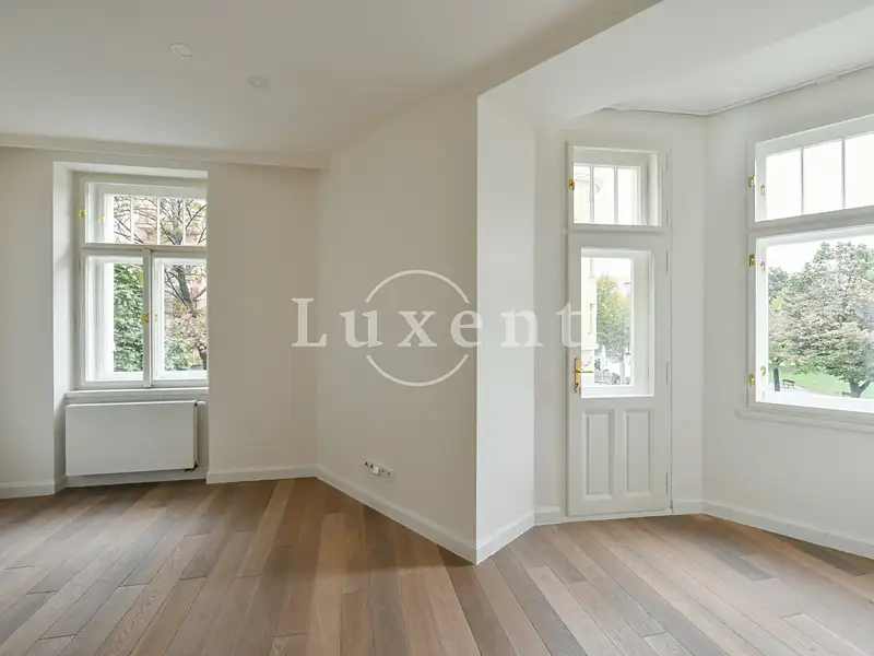 Pronájem bytu 4+kk 118 m², Praha – náhled fotky 2