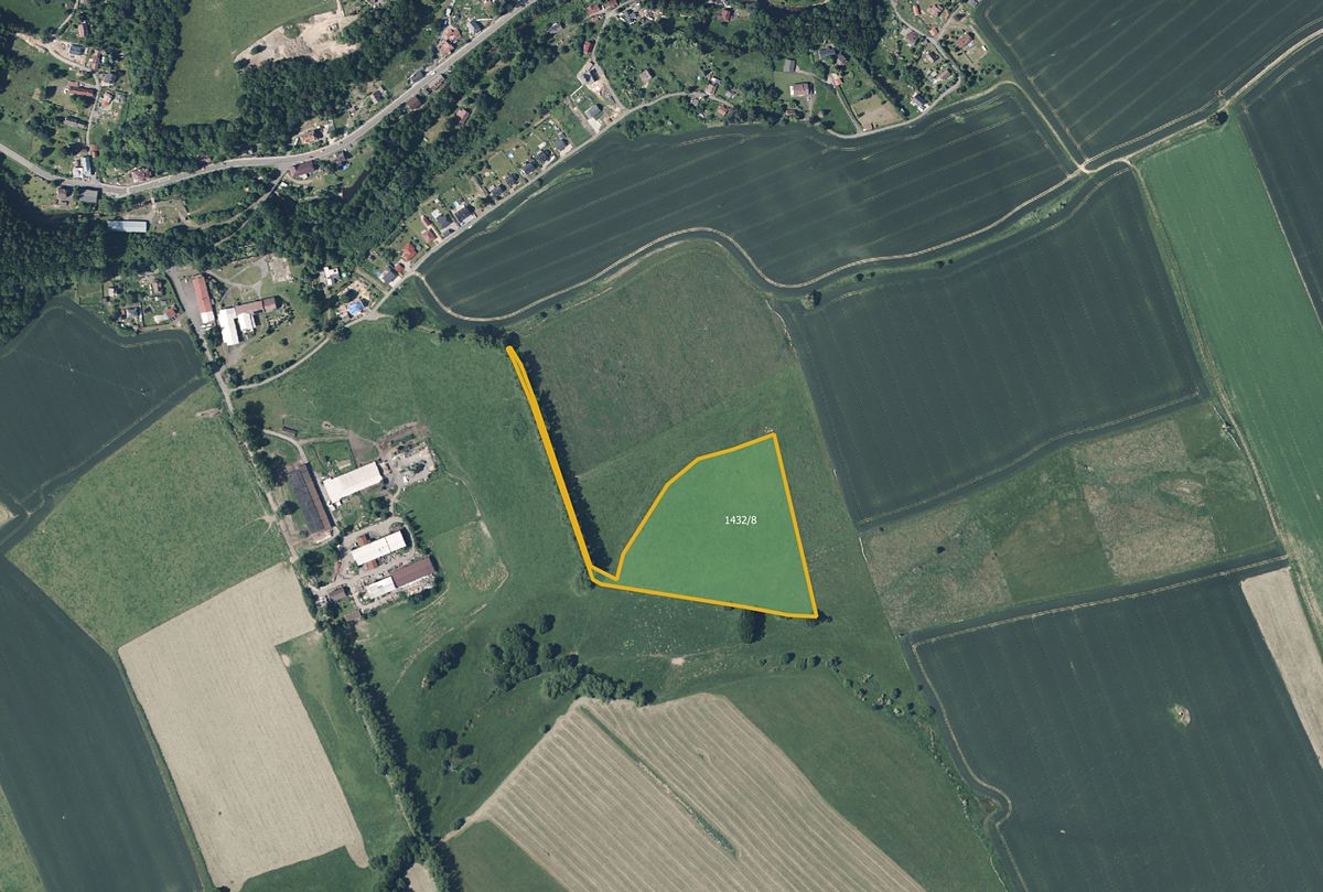 Prodej pole 31623 m², Nová Ves – fotka 1 z 3