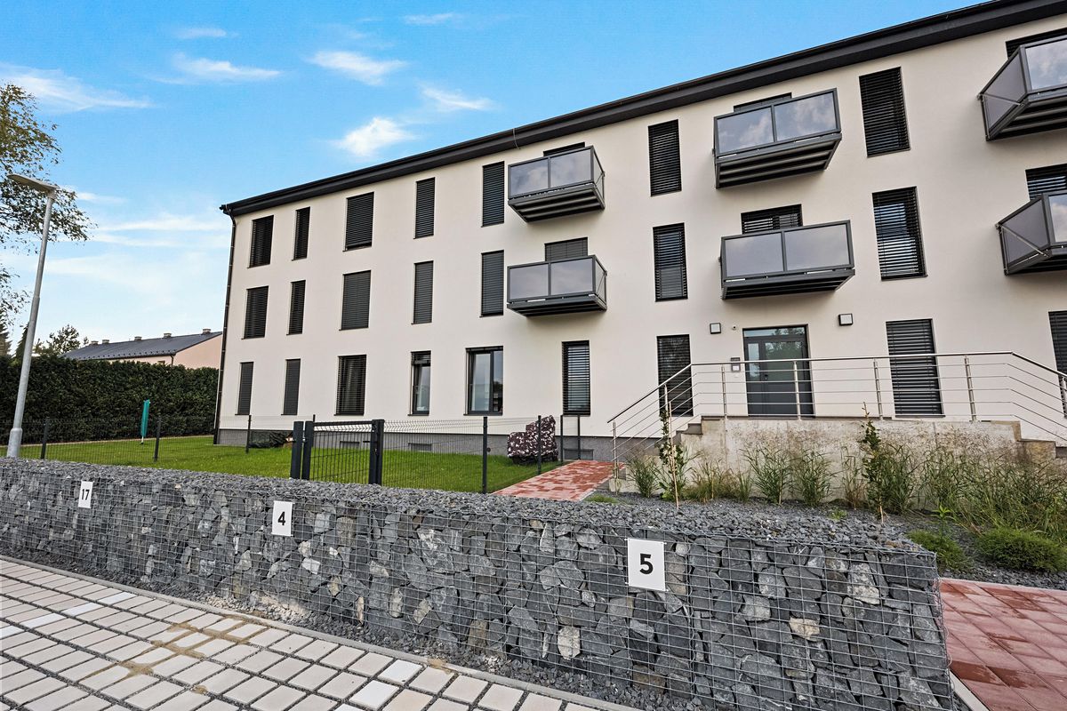 Pronájem bytu 2+kk 32 m², Bohumín – fotka 1 z 3