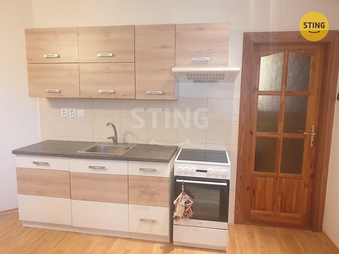 Pronájem bytu 2+kk 37 m² – fotografie 2