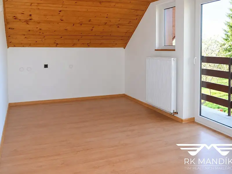 Prodej chaty 121 m², pozemek 401 m², Babice – náhled fotky 3