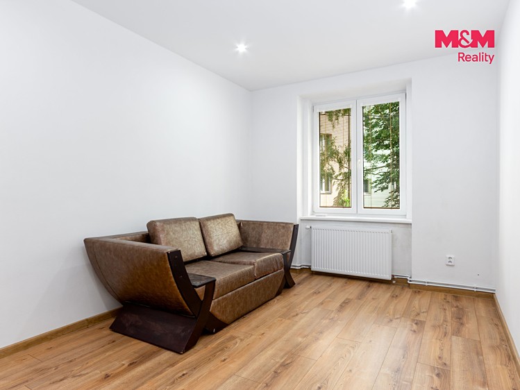 Комерційне приміщення на продаж, 960 м² (10 з 30)
