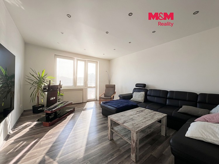 Prodej bytu 3+1, 66 m² (1 z 8)