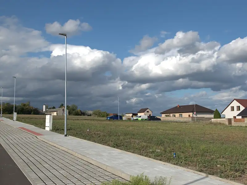 Prodej stavebního pozemku 912 m², Libochovice – náhled fotky 2
