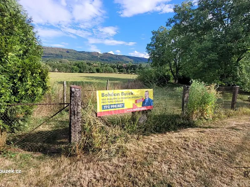 Prodej zahrady 2040 m², Hranice – náhled fotky 1