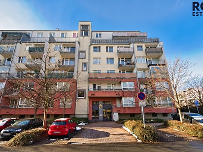 Pronájem bytu 2+kk, 51 m² (2 z 17)