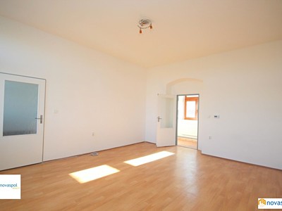 Wohnung 2+1 zur Miete, 78 m² (2 von 13)