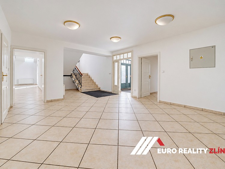 Комерційне приміщення в оренду, 477 м² (24 з 30)