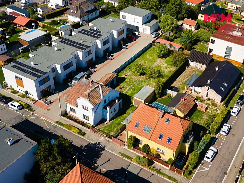 Prodej rodinného domu 145 m², pozemek 823 m², Pardubice – náhled fotky 3