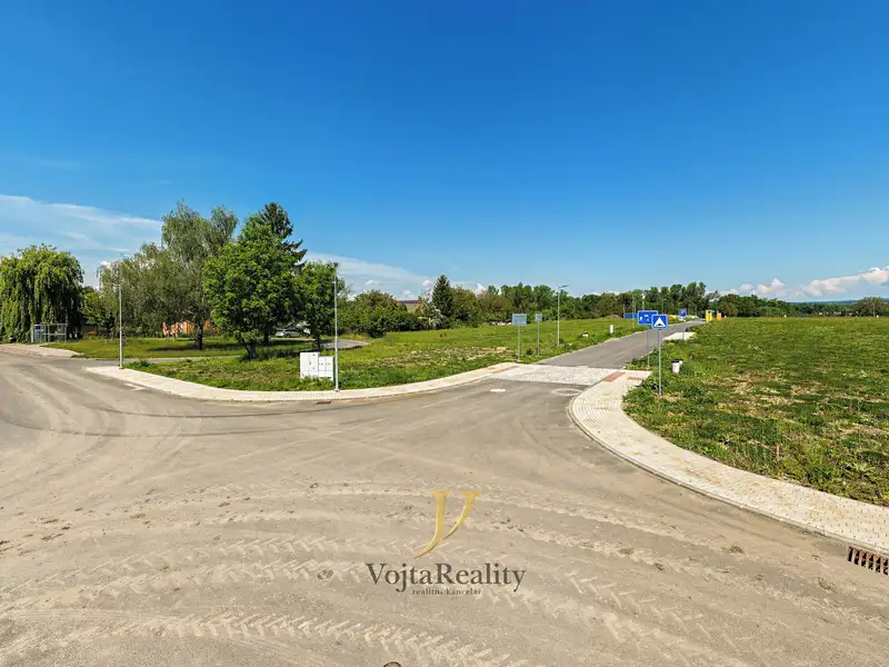 Prodej stavebního pozemku 859 m², Přerov – náhled fotky 3