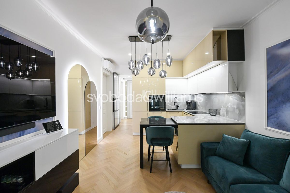 Pronájem bytu 3+kk 87 m², Praha – fotka 1 z 3