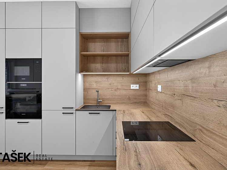 Prodej bytu 3+kk, 77 m² (4 z 20)