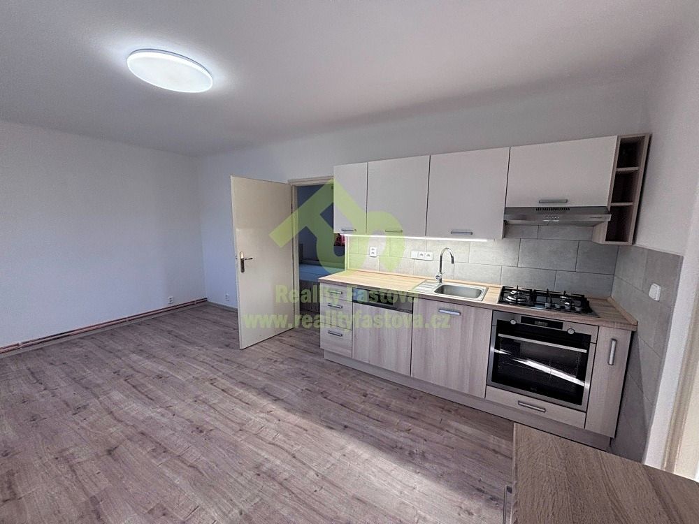 Pronájem rodinného domu 41 m², pozemek 670 m², Rokycany – fotka 1 z 3