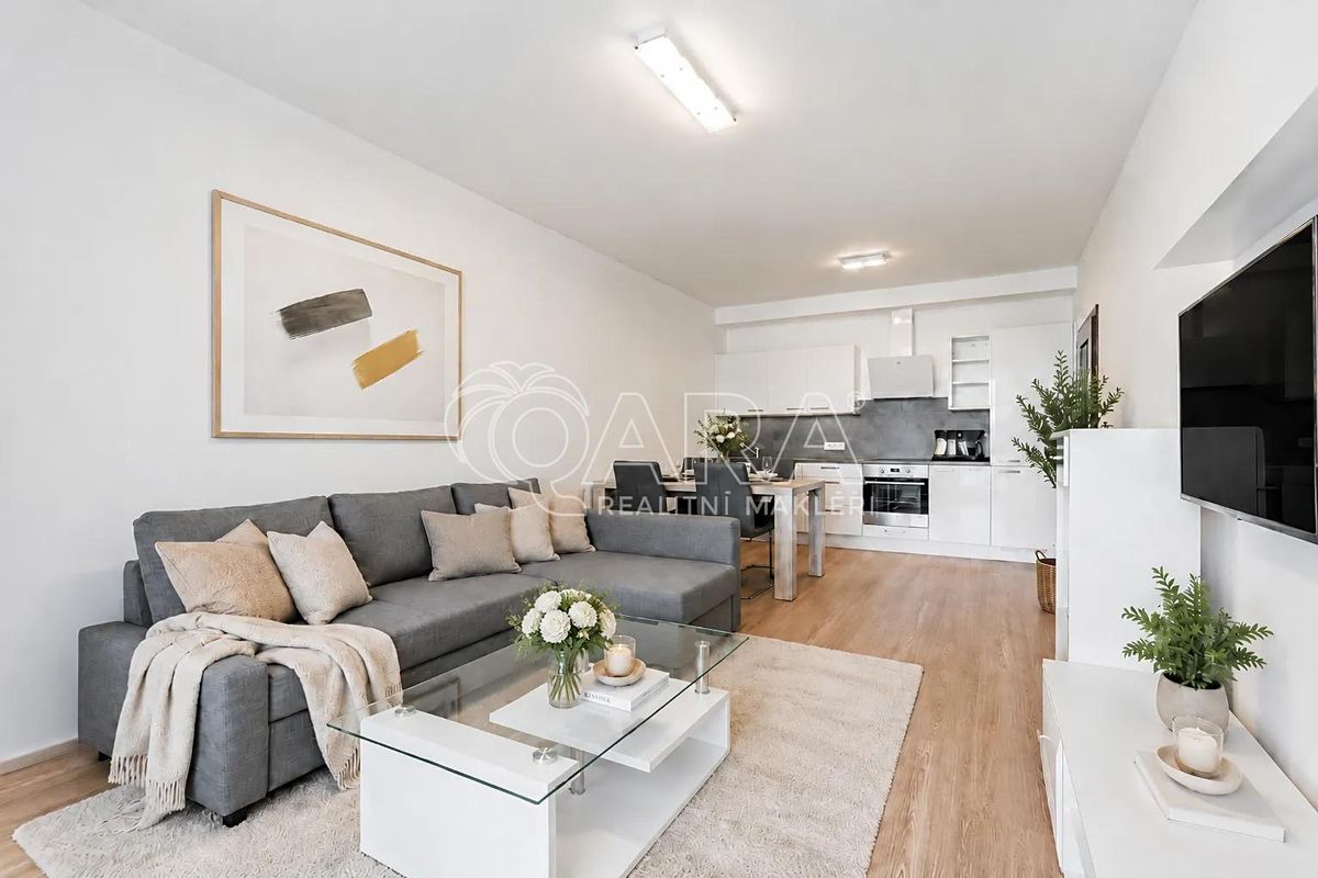 Pronájem bytu 2+kk 67 m², Praha – fotka 1 z 3