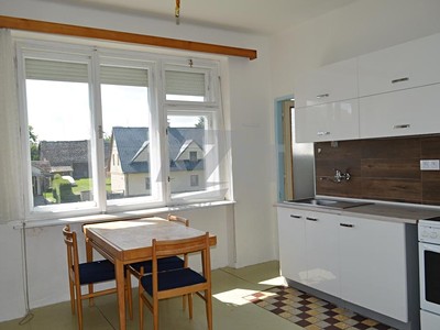 Haus zum Kauf, 240 m² (2 von 26)
