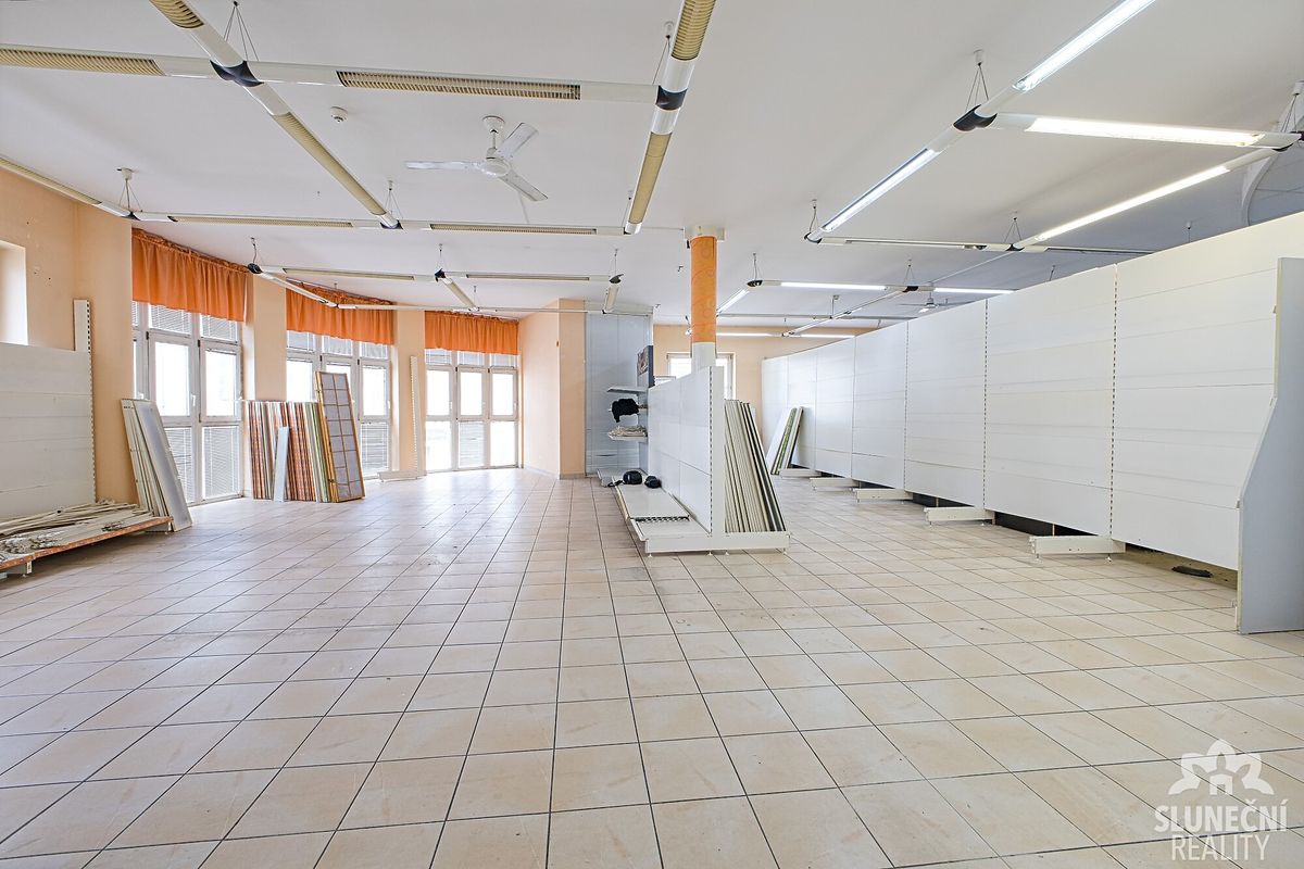 Pronájem obchodního prostoru 95 m², Uherské Hradiště – fotka 1 z 3