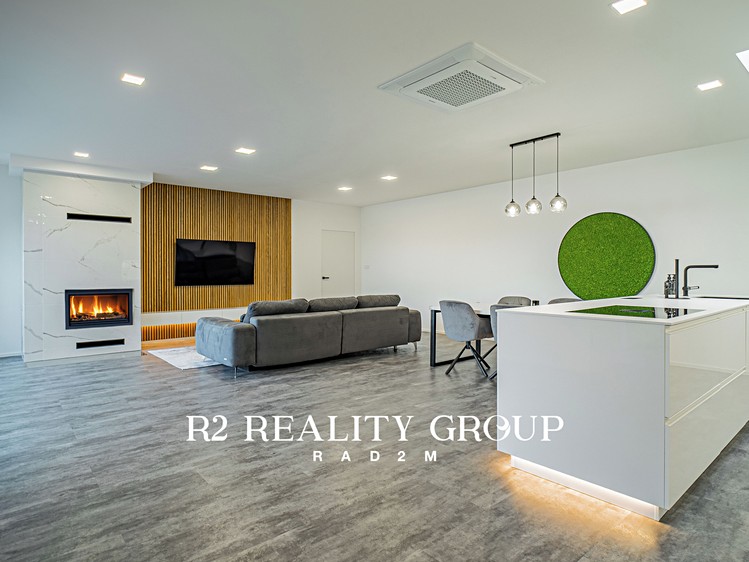 Prodej domu, 220 m² (2 z 26)