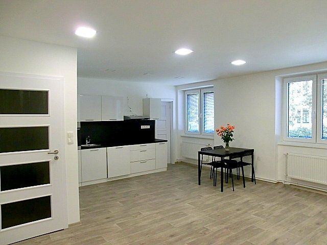 Pronájem bytu 2+kk 65 m²