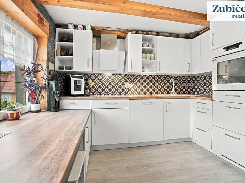 Prodej rodinného domu 120 m², pozemek 1247 m², Zlín – náhled fotky 2