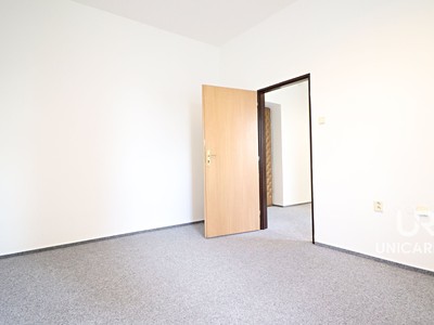 Pronájem komerčního prostoru, 69 m² (2 z 13)