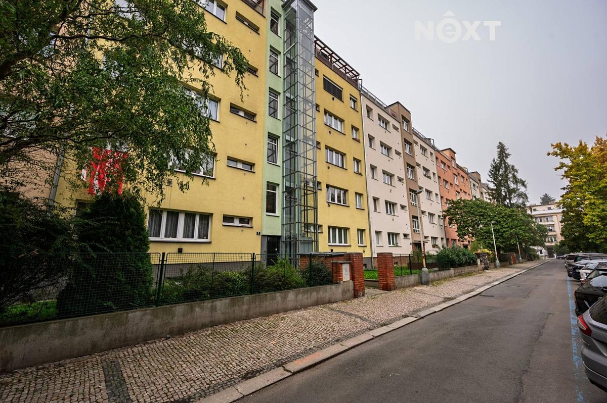 Prodej bytu 2+kk 40 m², Praha – fotka 1 z 3