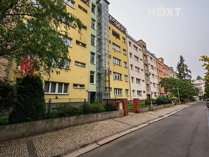 Prodej bytu 2+kk 40 m², Praha – náhled fotky 1