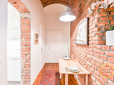 Pronájem bytu 1+1, 33 m² (3 z 8)