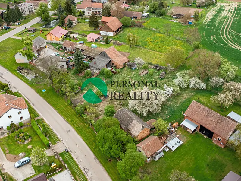 Prodej stavebního pozemku 2203 m², Vinary – náhled fotky 3