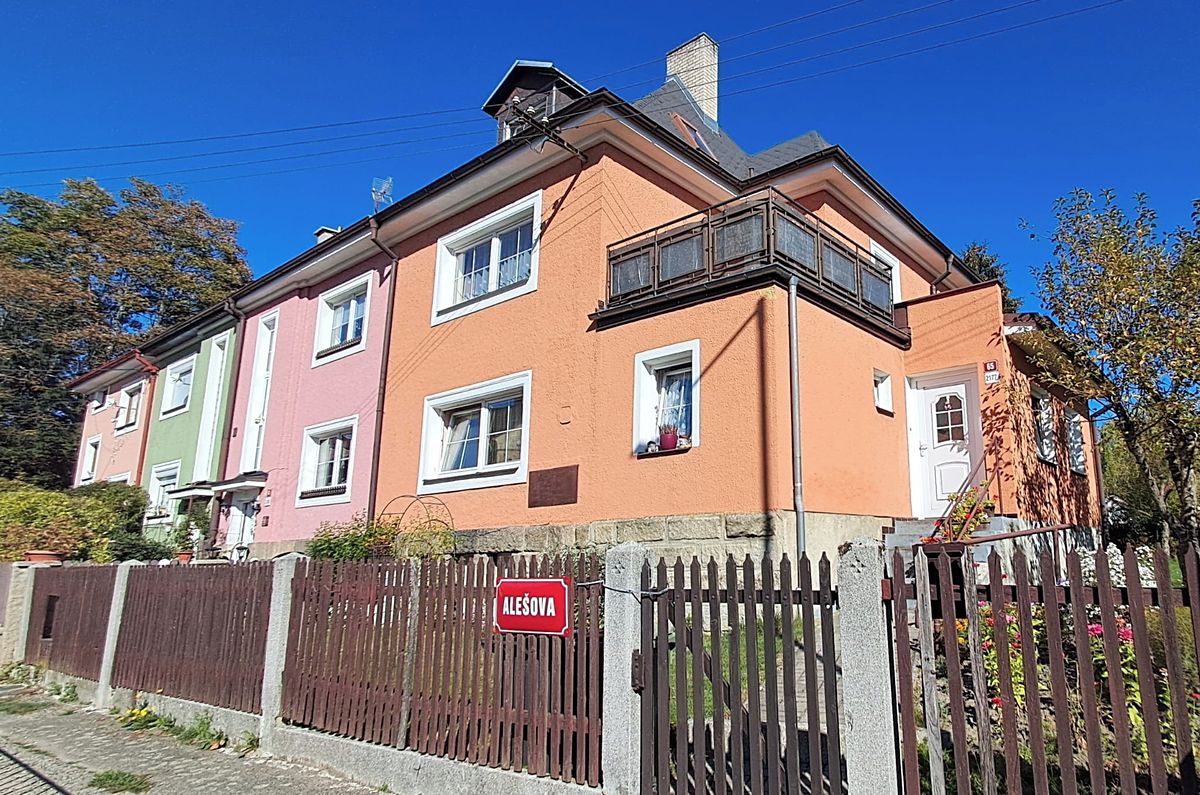 Prodej rodinného domu 240 m², pozemek 500 m², Aš – fotka 1 z 3