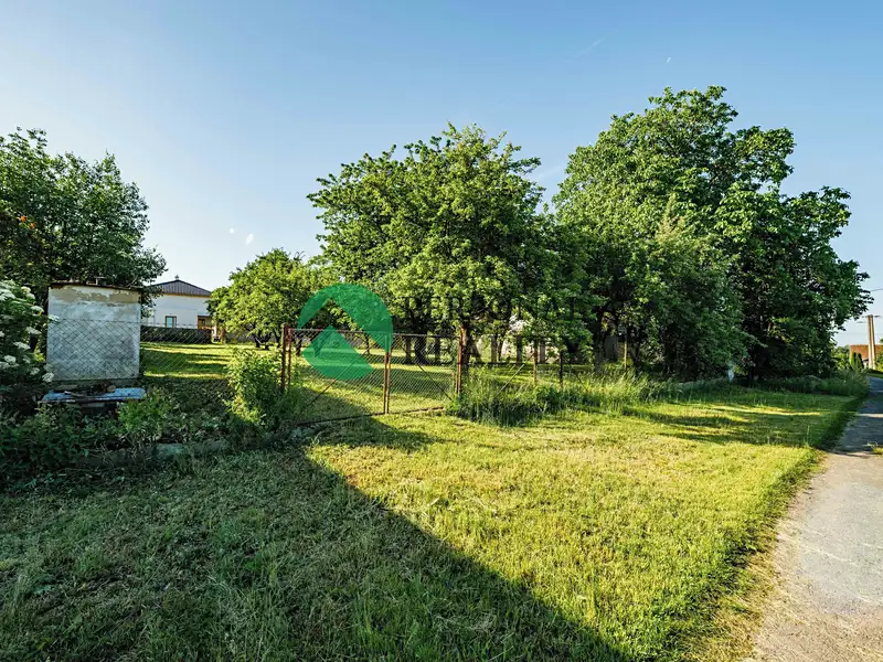 Prodej stavebního pozemku 1058 m², Malšice – náhled fotky 3