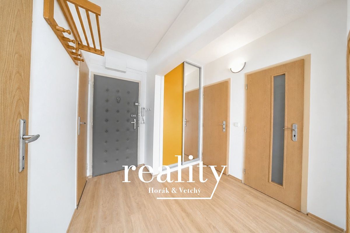 Pronájem bytu 2+kk 43 m² – fotografie 2