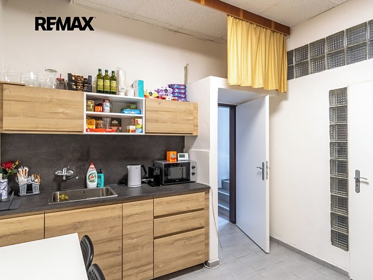 Комерційне приміщення в оренду, 165 м² (4 з 16)