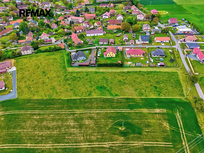 Prodej stavebního pozemku 10000 m², Zbizuby – náhled fotky 1