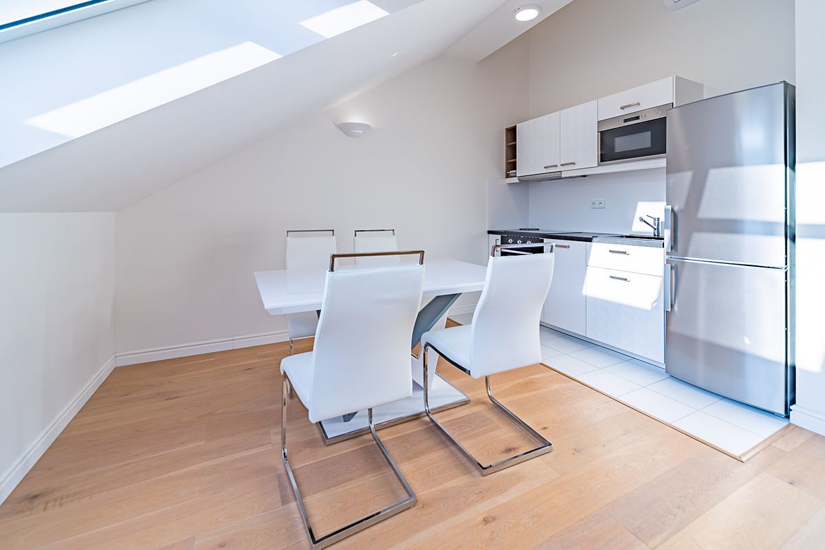 Pronájem bytu 2+kk 73 m² – fotografie 2