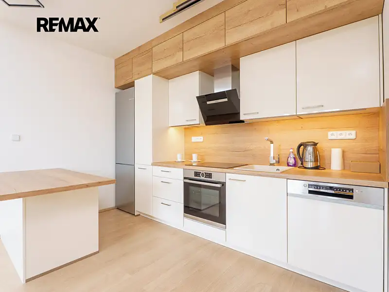 Prodej bytu 2+kk 54 m², Jince – náhled fotky 3