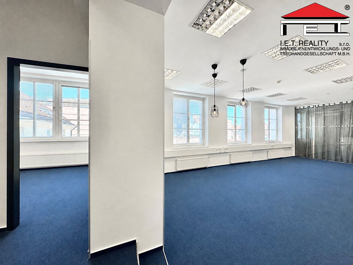 Pronájem kanceláře 149 m², Brno – fotka 1 z 3