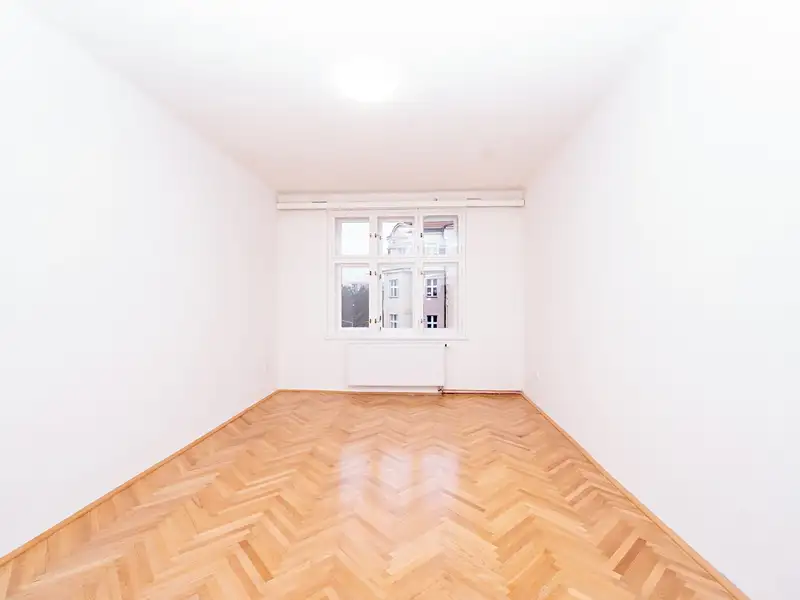 Pronájem bytu 2+1 75 m², Pardubice – náhled fotky 2