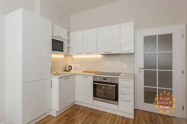 Pronájem bytu 2+kk 48 m², Praha – náhled fotky 3