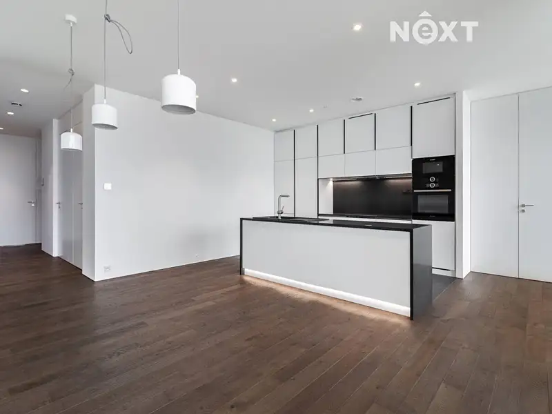 Pronájem bytu 4+kk 142 m², Praha – náhled fotky 1
