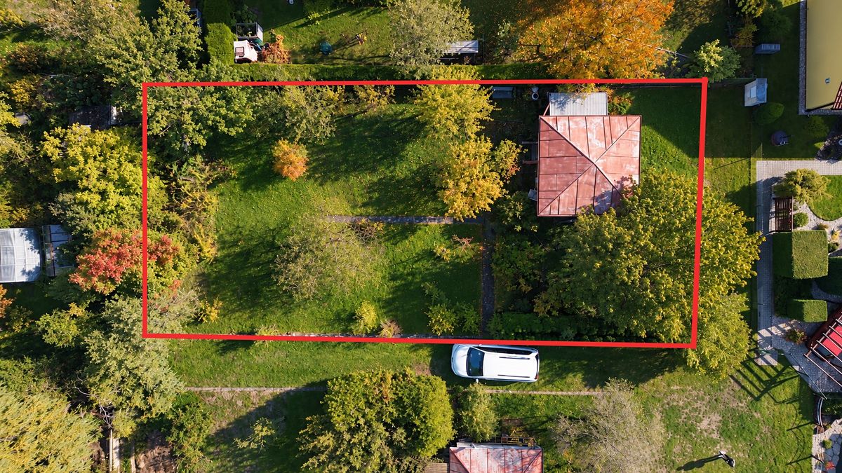 Prodej chaty 16 m², pozemek 492 m², Hradec Králové – fotka 1 z 3