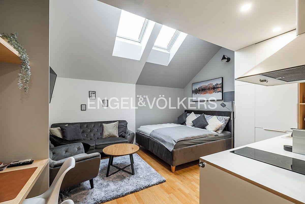 Pronájem bytu 1+kk 27 m², Praha – fotka 1 z 3