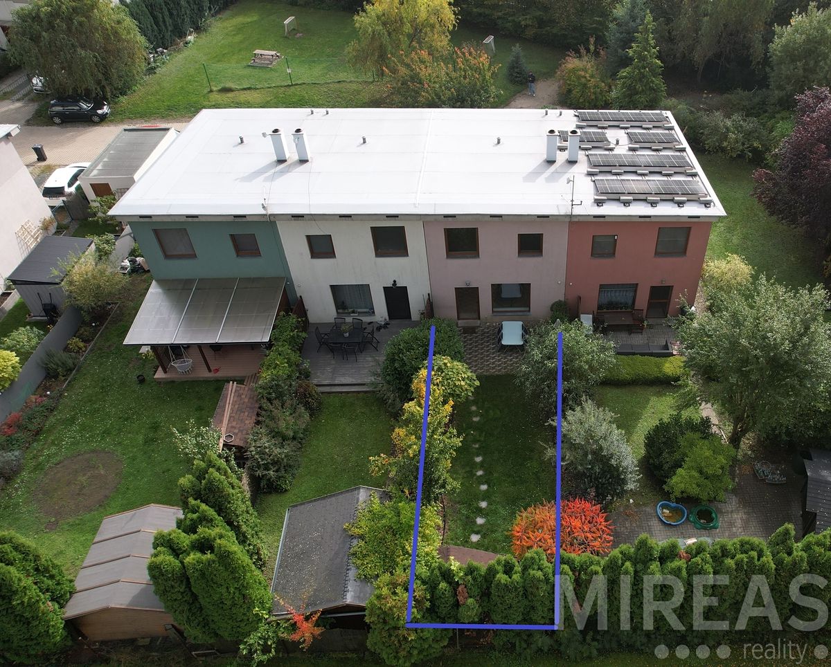 Pronájem rodinného domu 95 m², pozemek 196 m², Zlončice – fotka 1 z 3