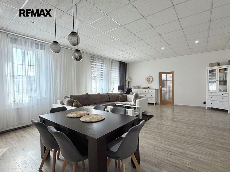 Будинок на продаж, 466 м² (4 з 50)